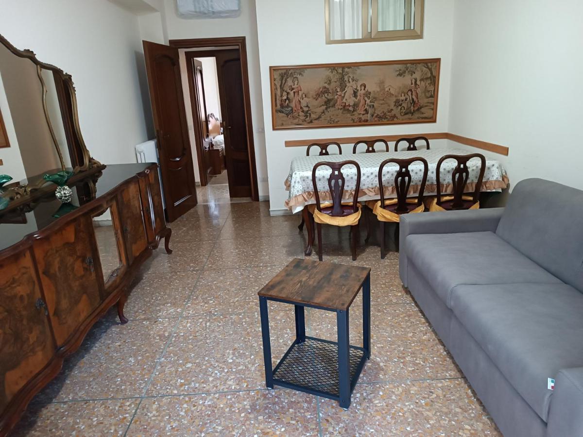 Hortis Apartment, 5 Persone, 2 Camere, Balcone, Metro C E Tram Per Il Centro Roma Exterior foto